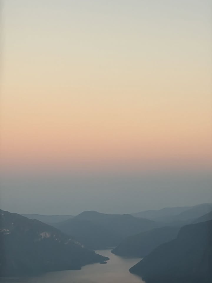 กระทิง - ขุนณรงค์ ประเทศรัตน์