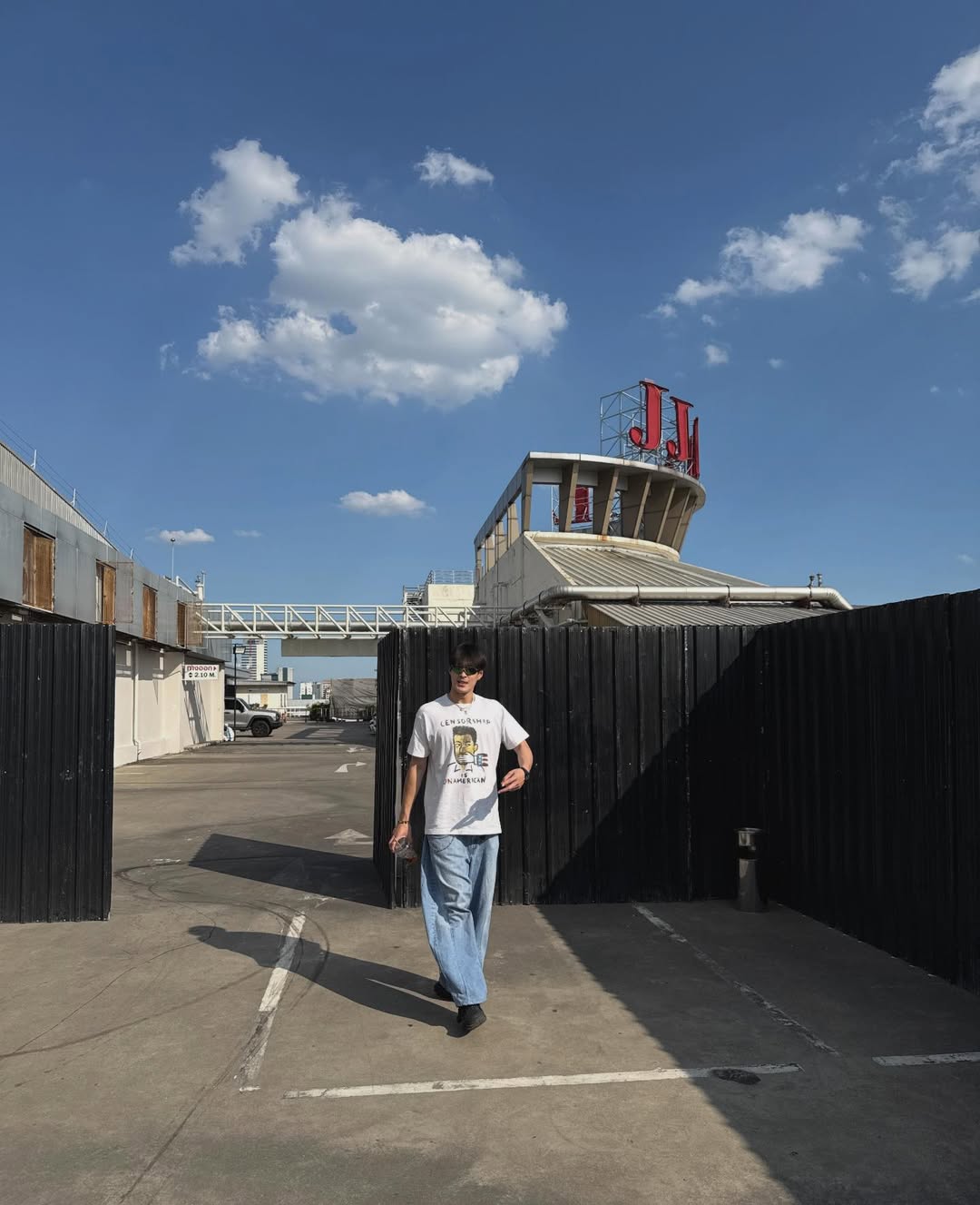 กระทิง - ขุนณรงค์ ประเทศรัตน์