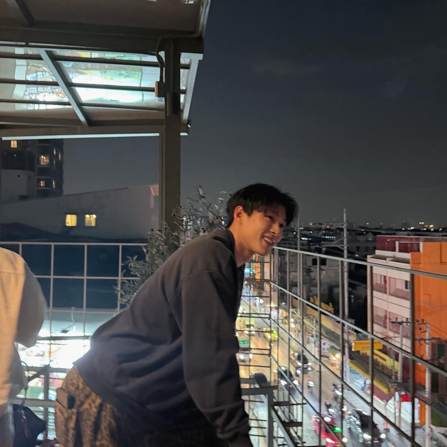 กระทิง - ขุนณรงค์ ประเทศรัตน์