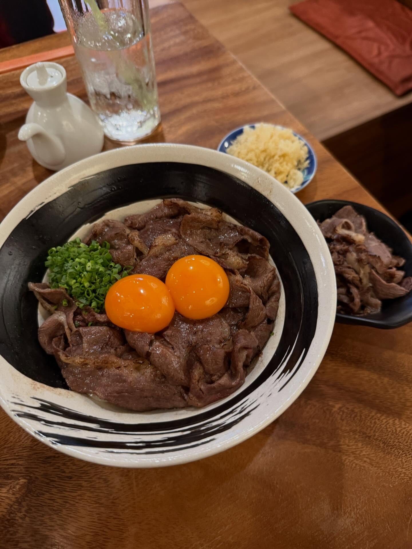 กระทิง - ขุนณรงค์ ประเทศรัตน์