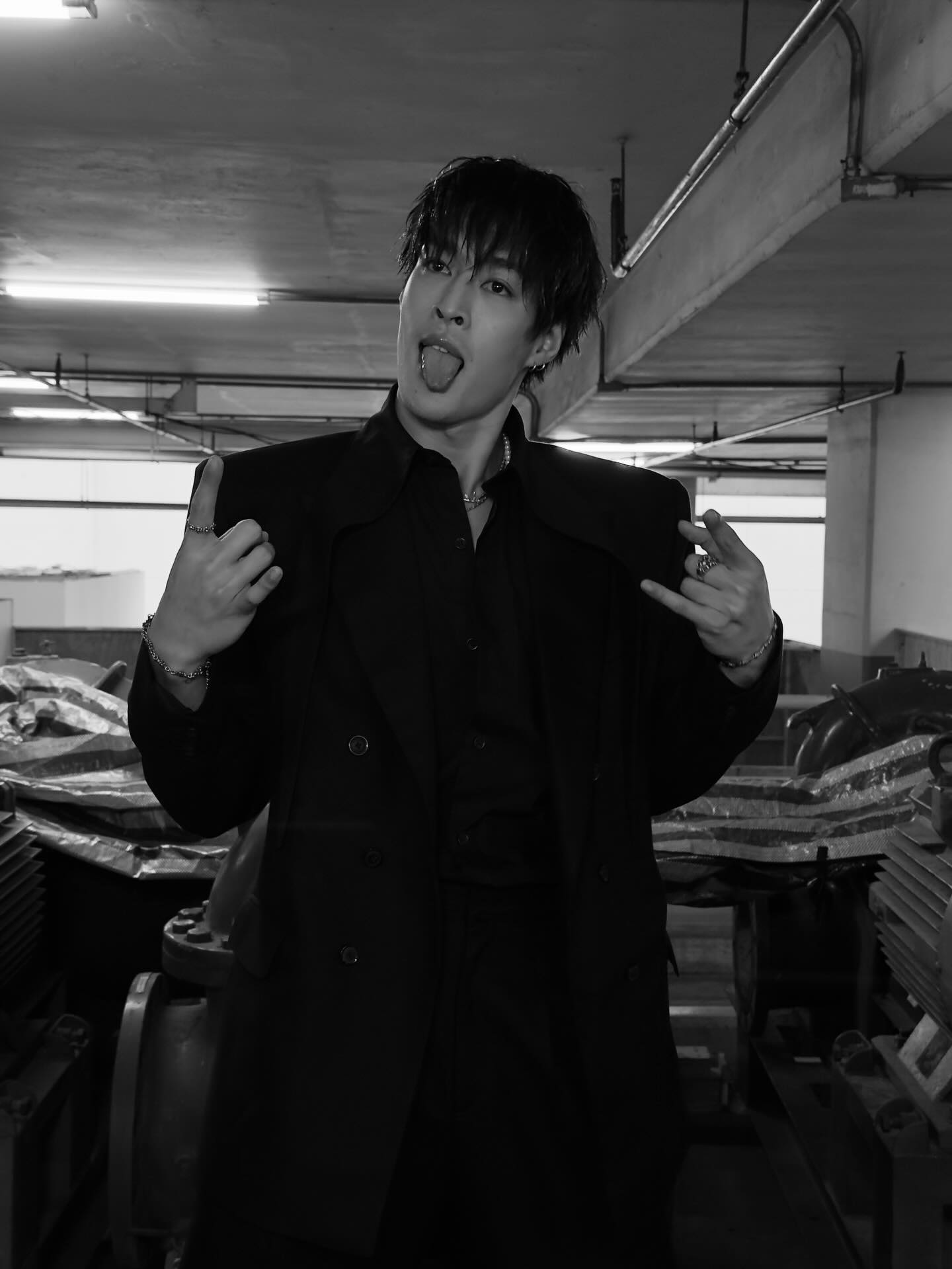 กระทิง - ขุนณรงค์ ประเทศรัตน์