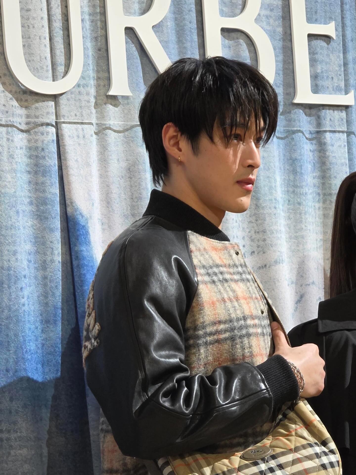 กระทิง - ขุนณรงค์ ประเทศรัตน์