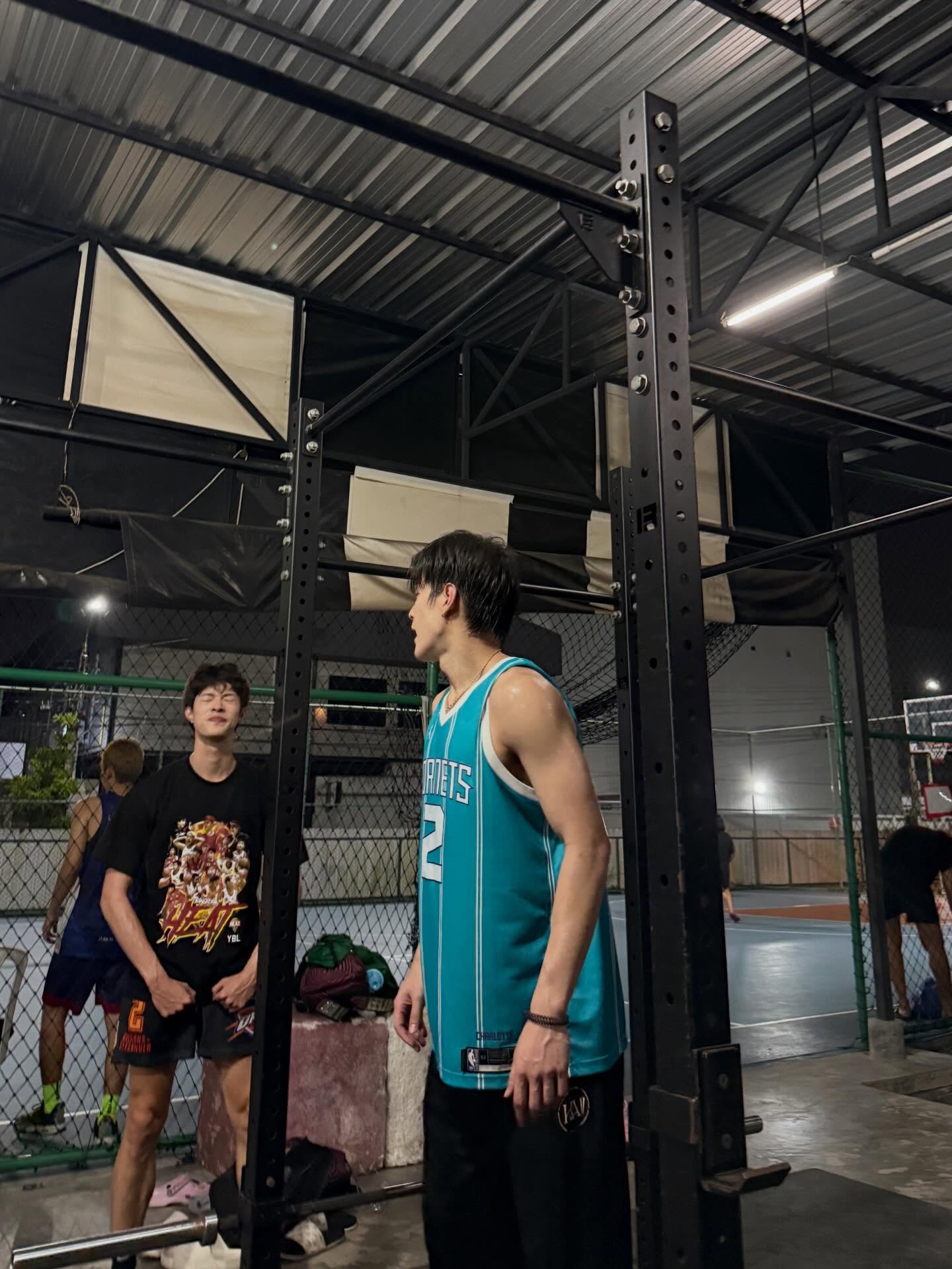 กระทิง - ขุนณรงค์ ประเทศรัตน์