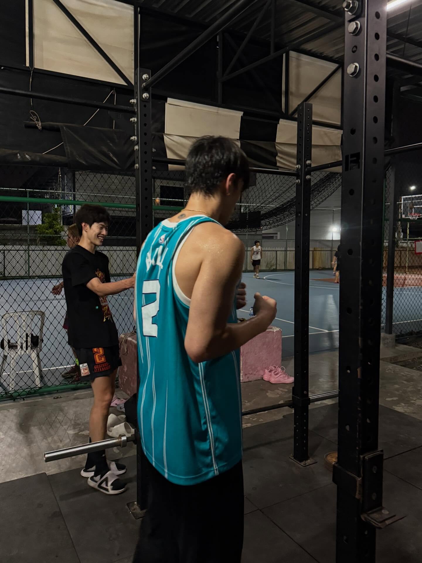 กระทิง - ขุนณรงค์ ประเทศรัตน์