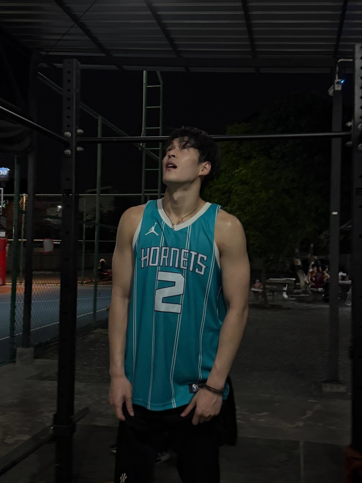 กระทิง - ขุนณรงค์ ประเทศรัตน์