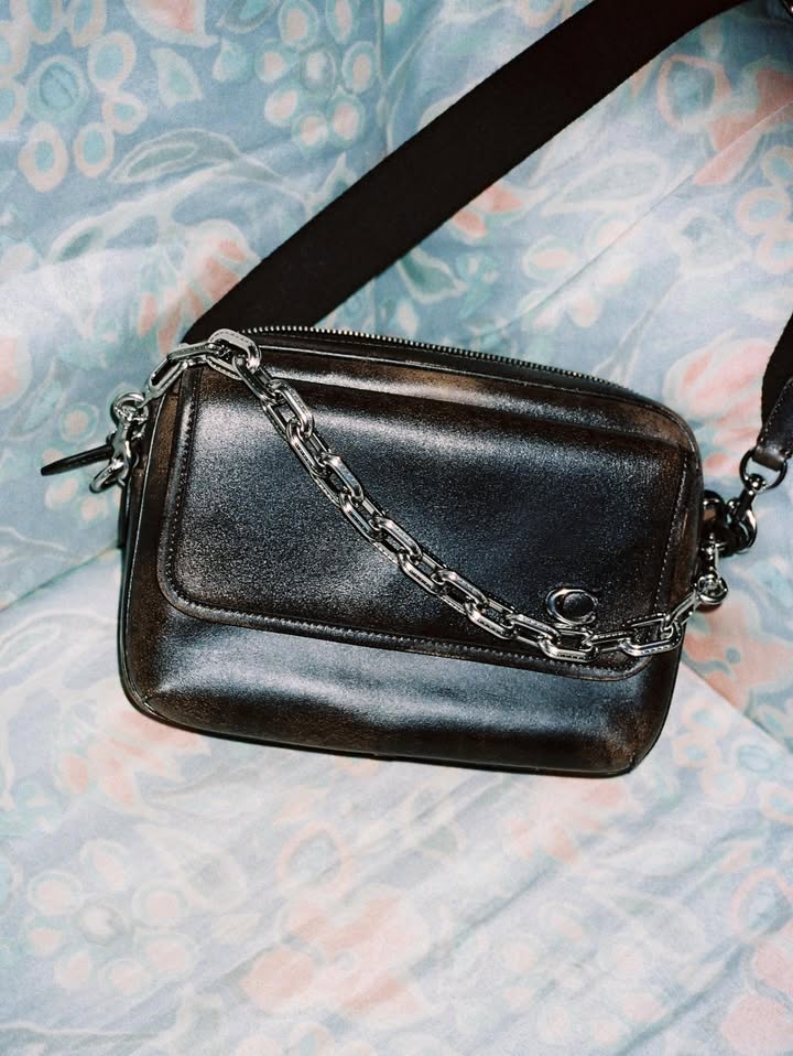 มิว - ชิษณุชา ตันติเมธ