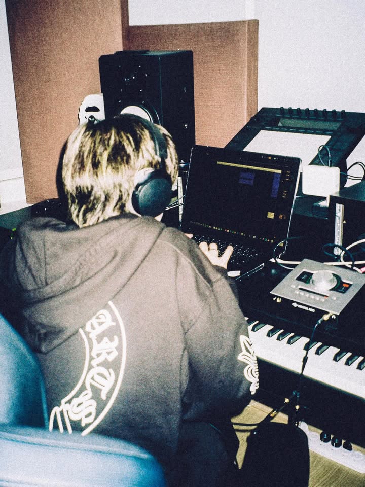 มิว - ชิษณุชา ตันติเมธ