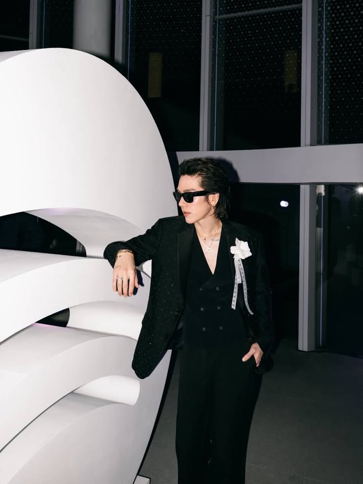 มิว - ชิษณุชา ตันติเมธ