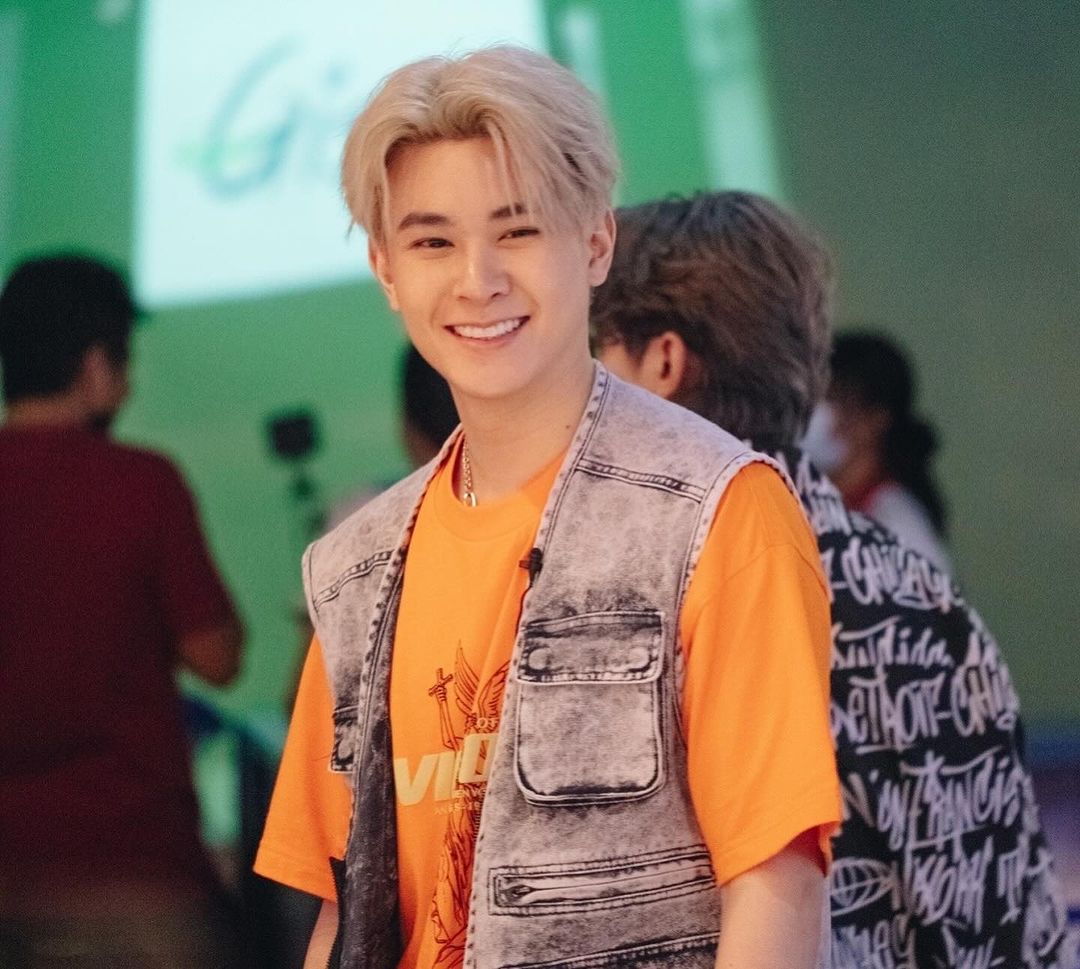 ป๊อบ - ปองกูล สืบซึ้ง