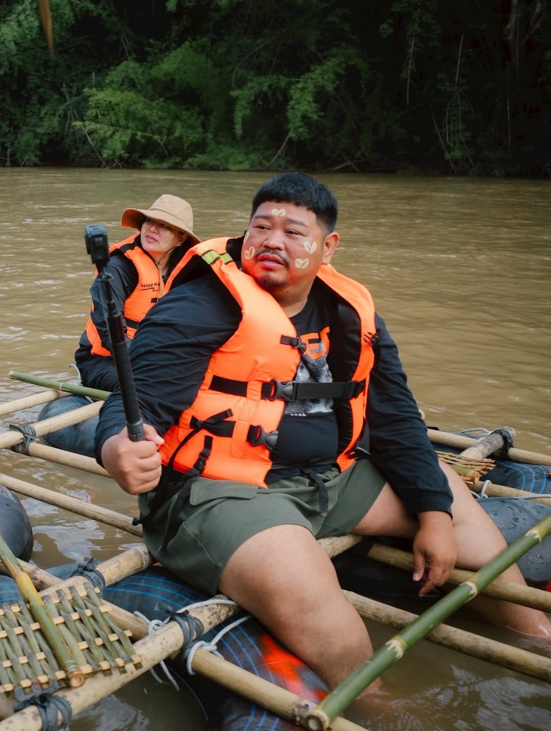 ป๊อบ - ปองกูล สืบซึ้ง