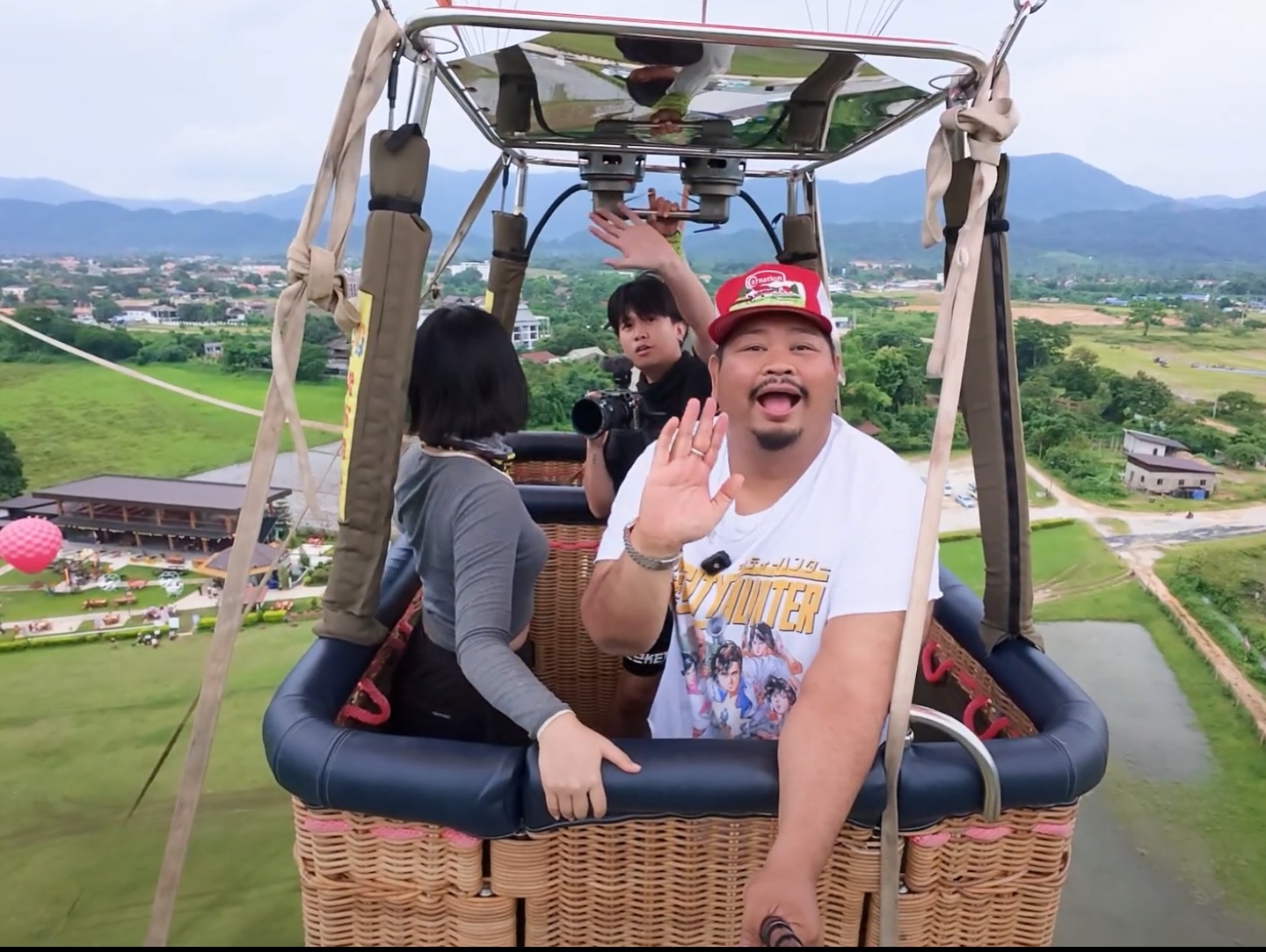 ป๊อบ - ปองกูล สืบซึ้ง