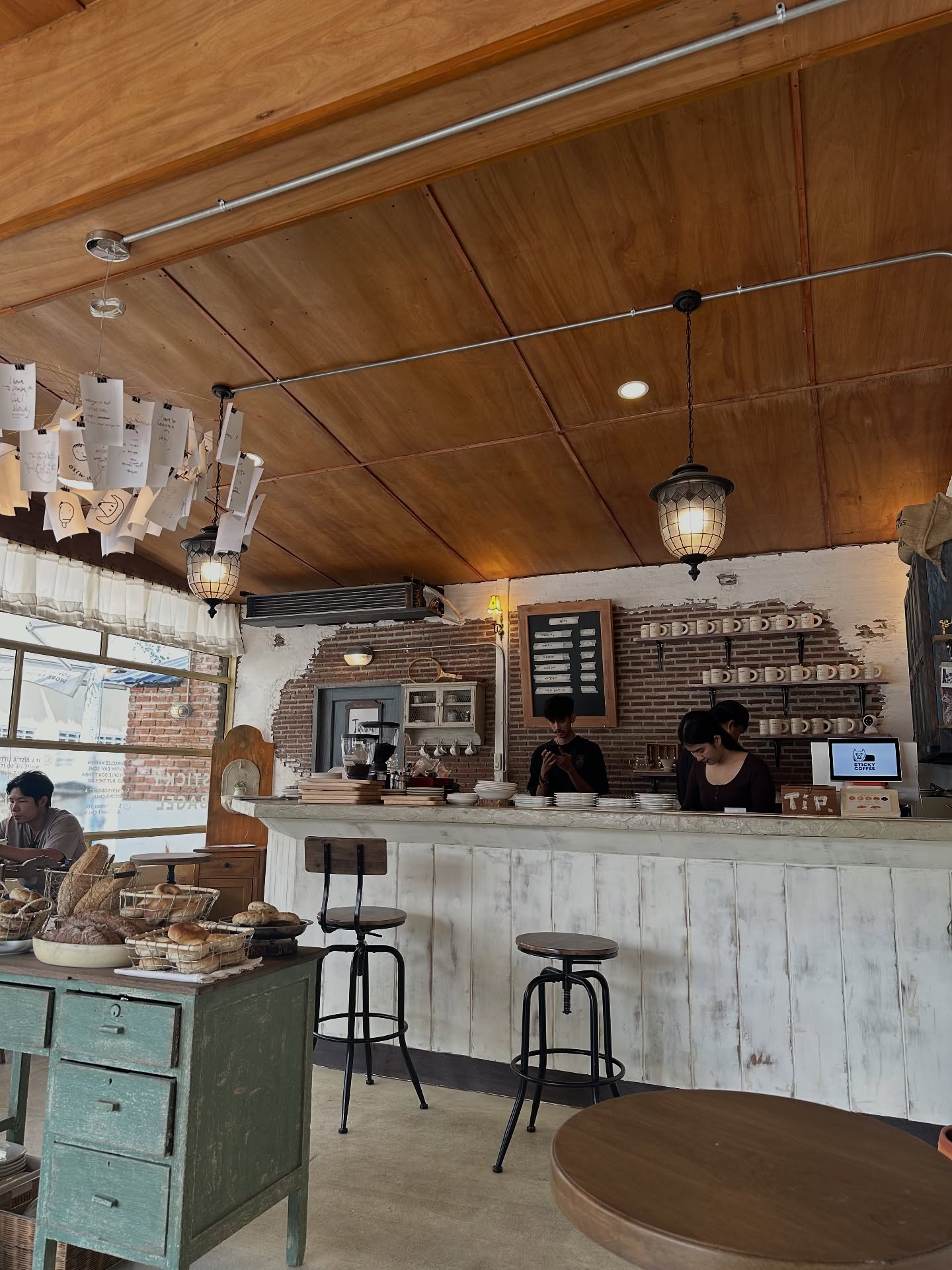 ป๊อบ - ปองกูล สืบซึ้ง