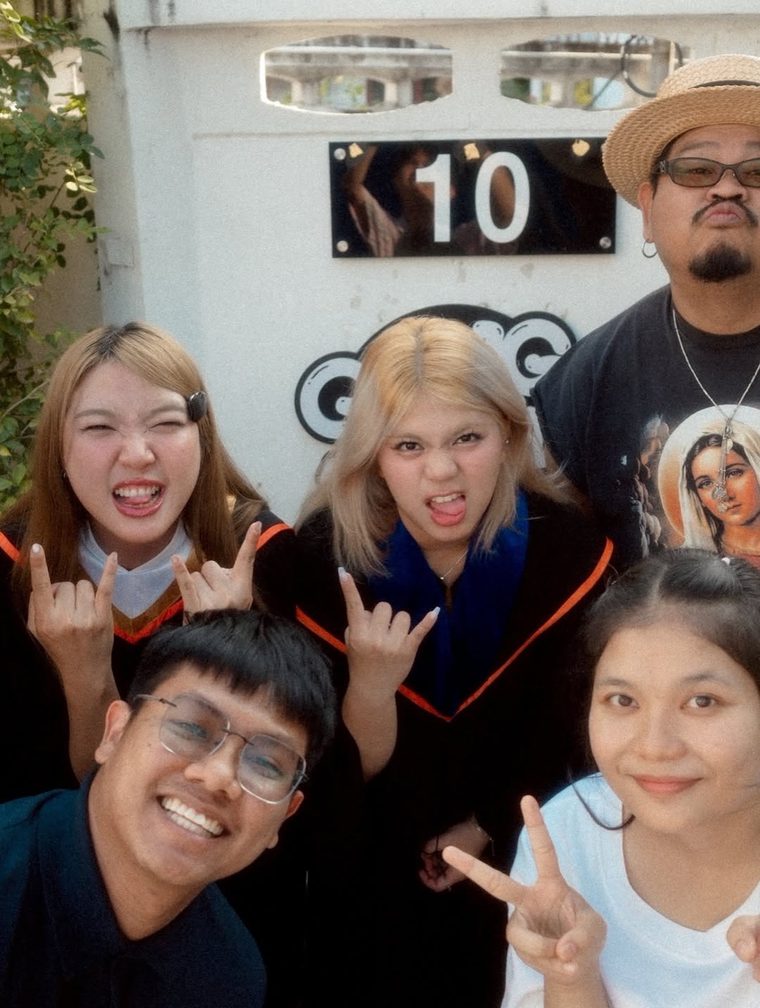 ป๊อบ - ปองกูล สืบซึ้ง