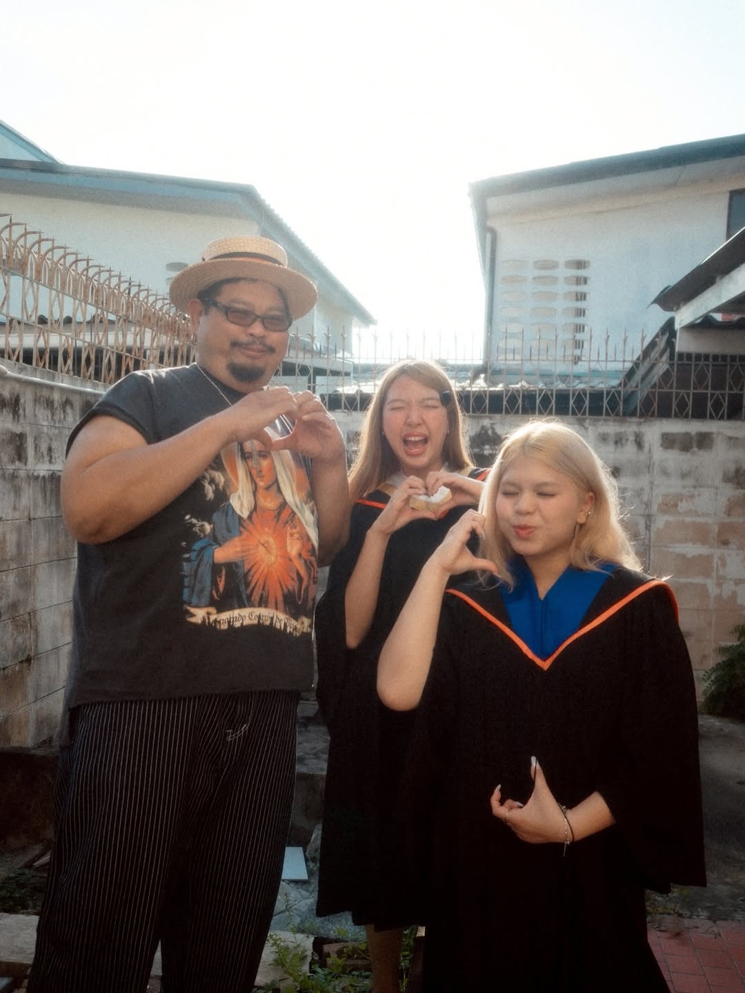 ป๊อบ - ปองกูล สืบซึ้ง