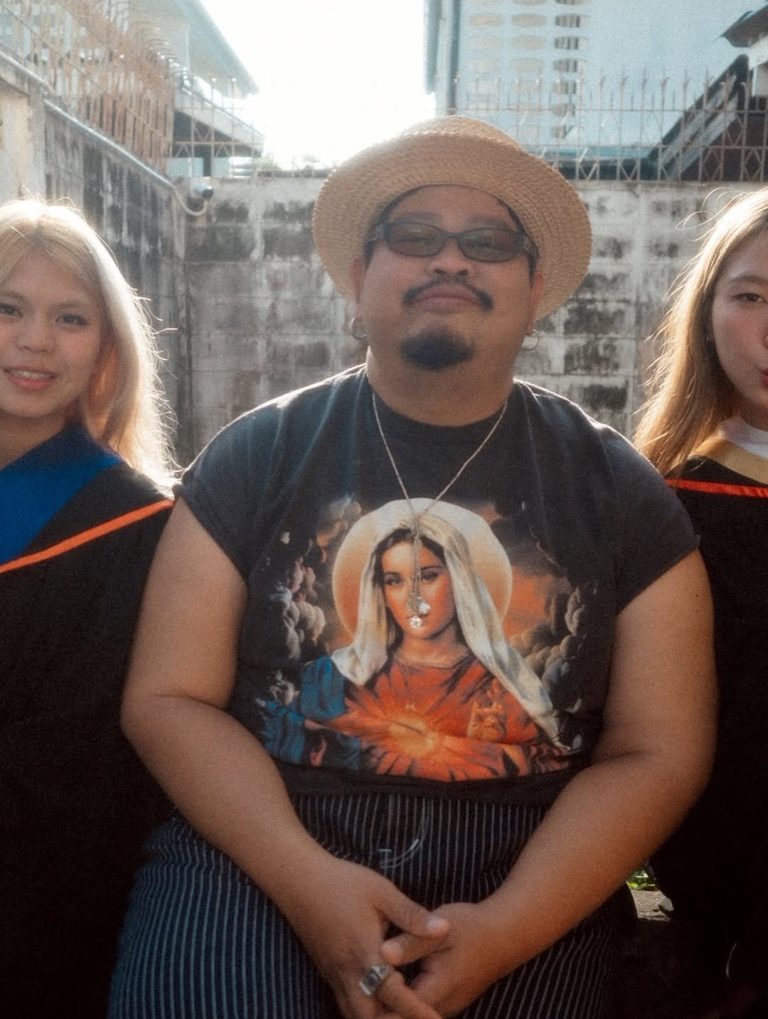 ป๊อบ - ปองกูล สืบซึ้ง