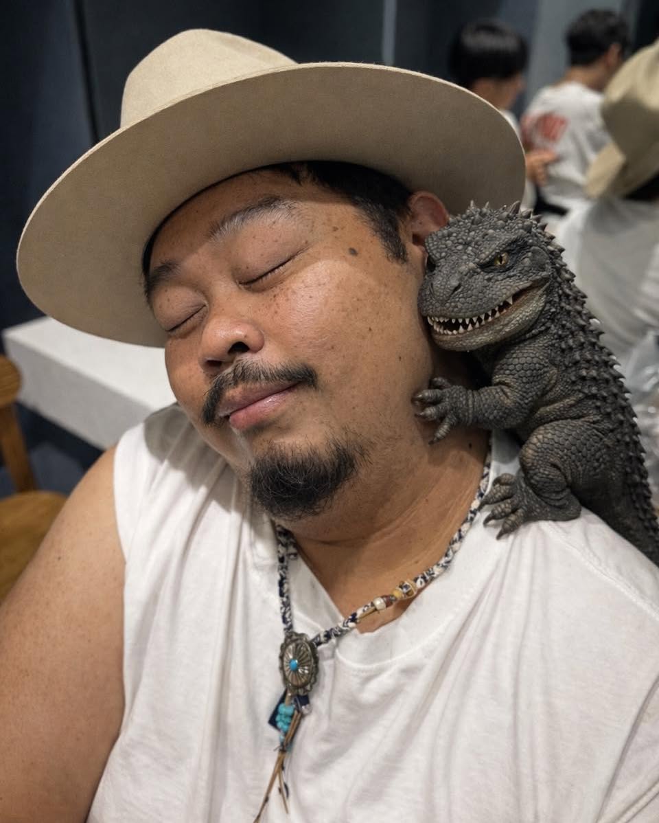 ป๊อบ - ปองกูล สืบซึ้ง