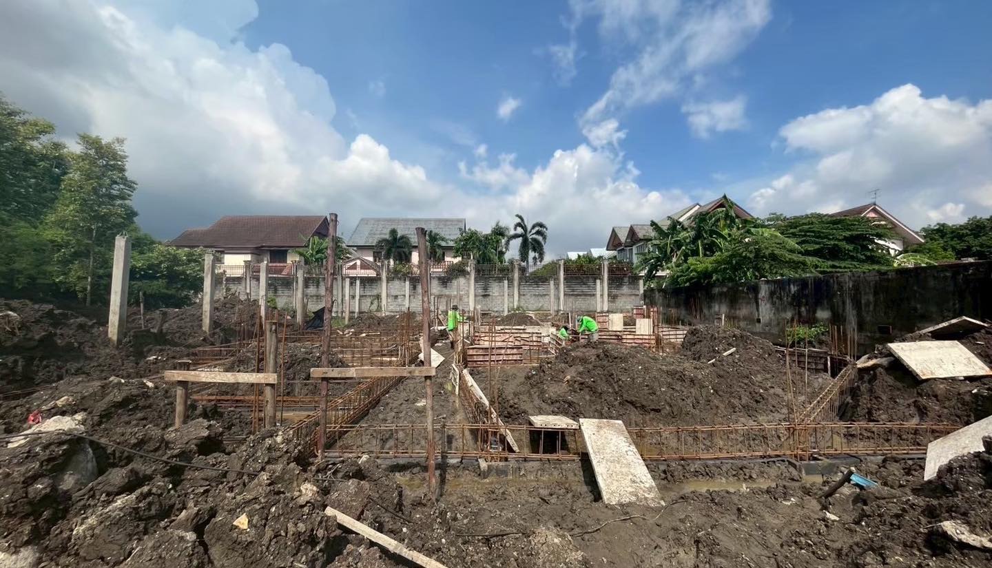 ป๊อบ - ปองกูล สืบซึ้ง