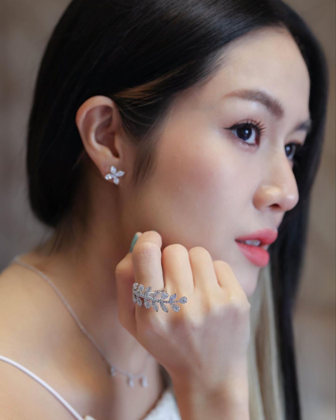 นิว - นภัสสร ภูธรใจ