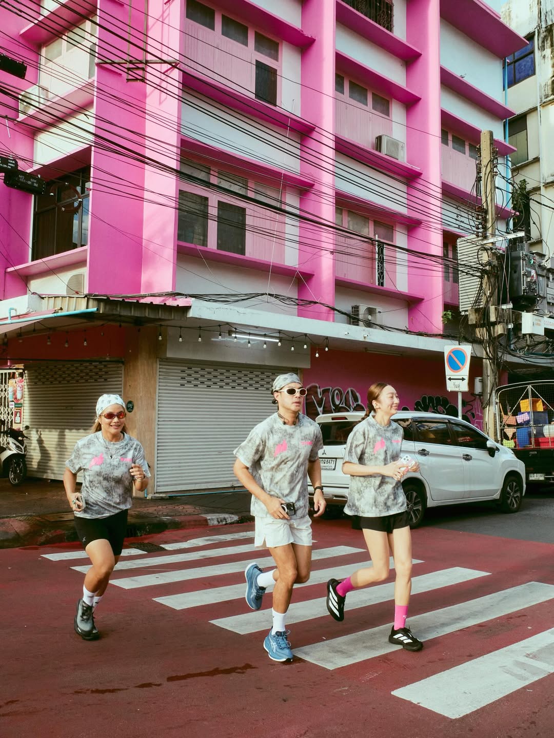 ท็อป - จรณ โสรัตน์