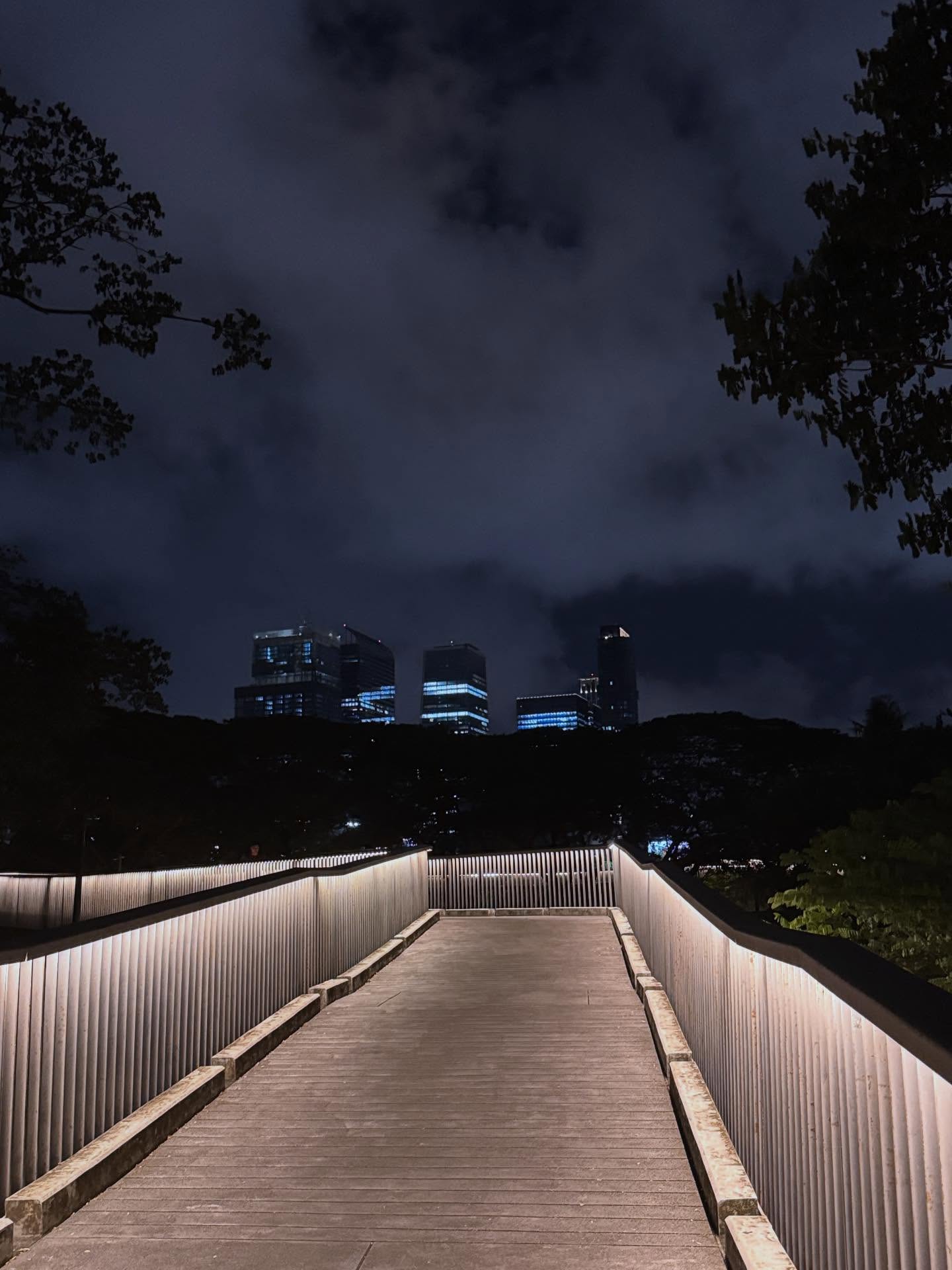 ท็อป - จรณ โสรัตน์