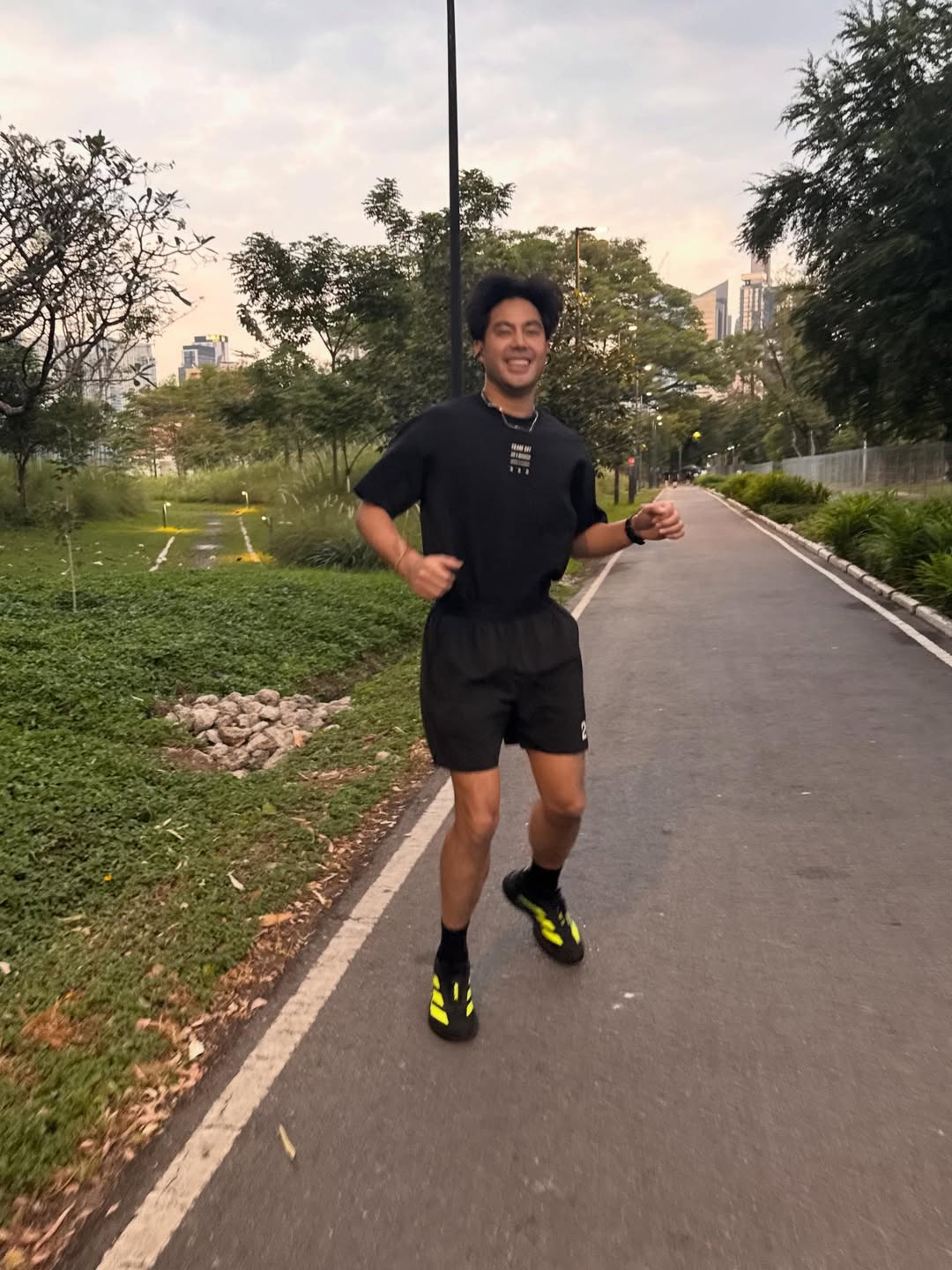 ท็อป - จรณ โสรัตน์