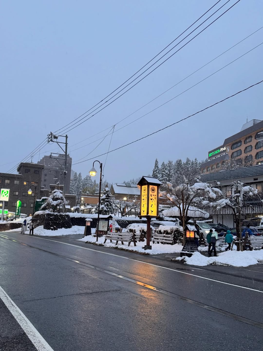 ท็อป - จรณ โสรัตน์