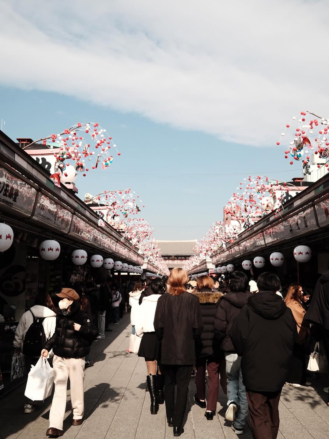 ท็อป - จรณ โสรัตน์