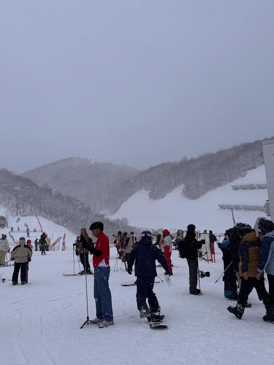 ท็อป - จรณ โสรัตน์