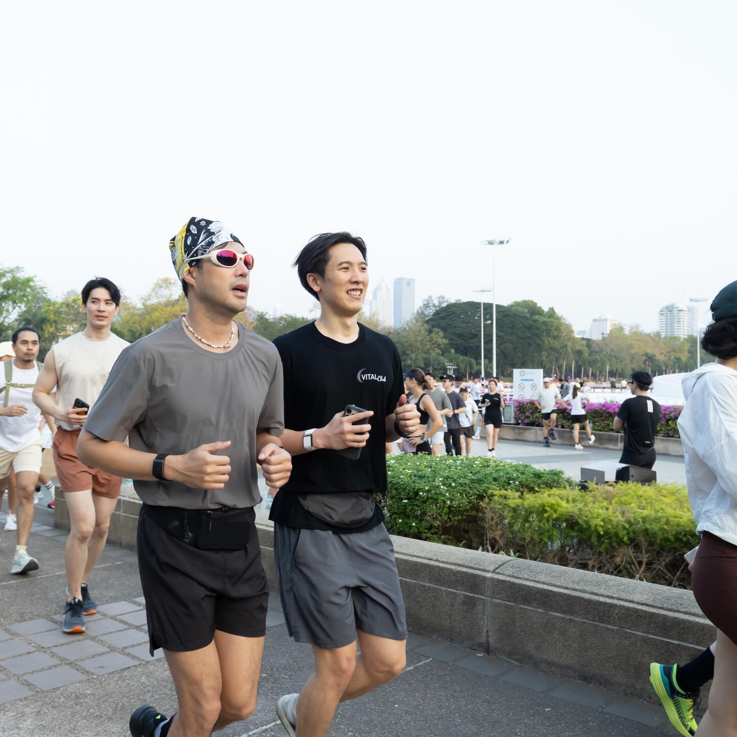 ท็อป - จรณ โสรัตน์