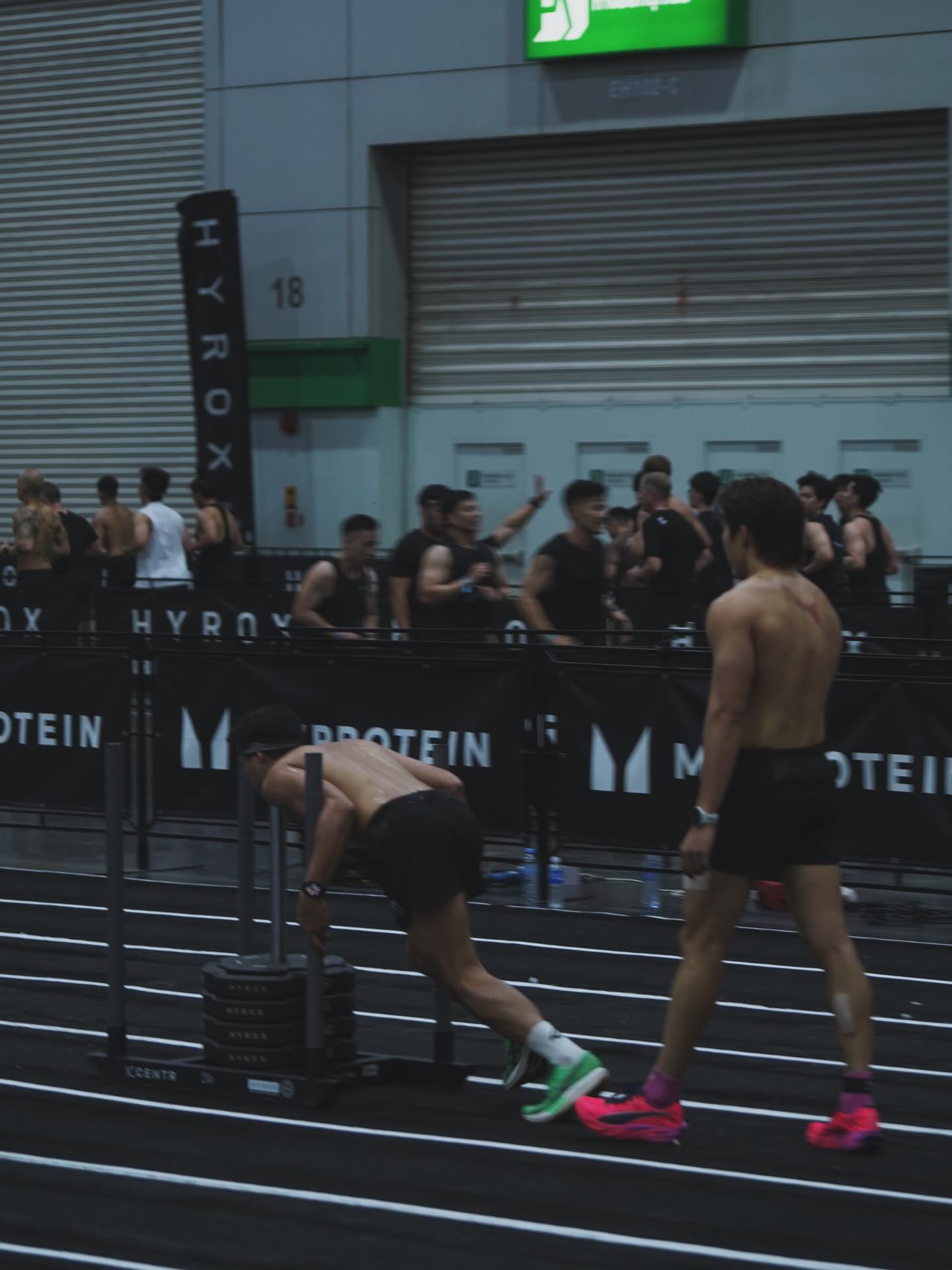 ท็อป - จรณ โสรัตน์