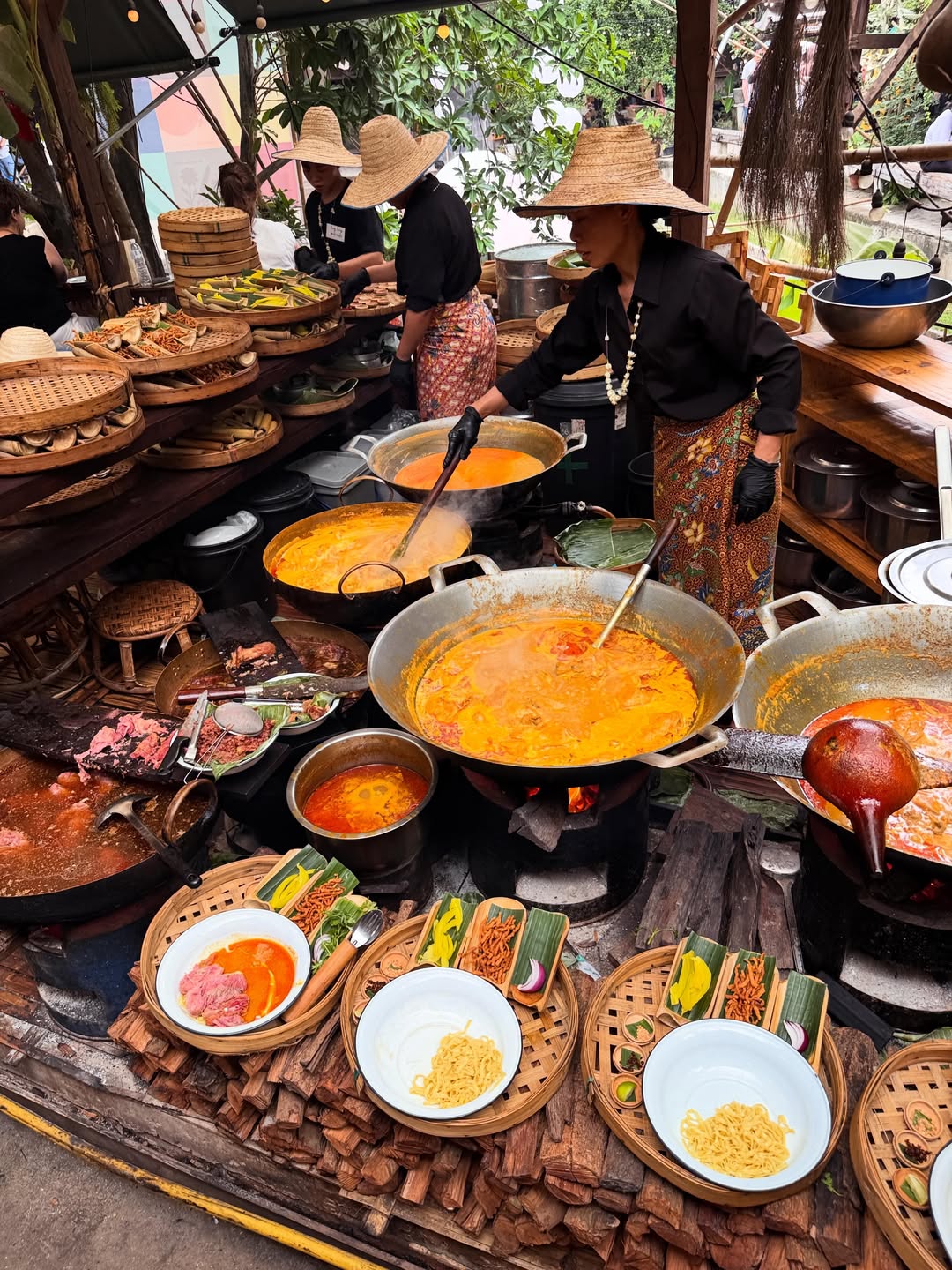 ท็อป - จรณ โสรัตน์