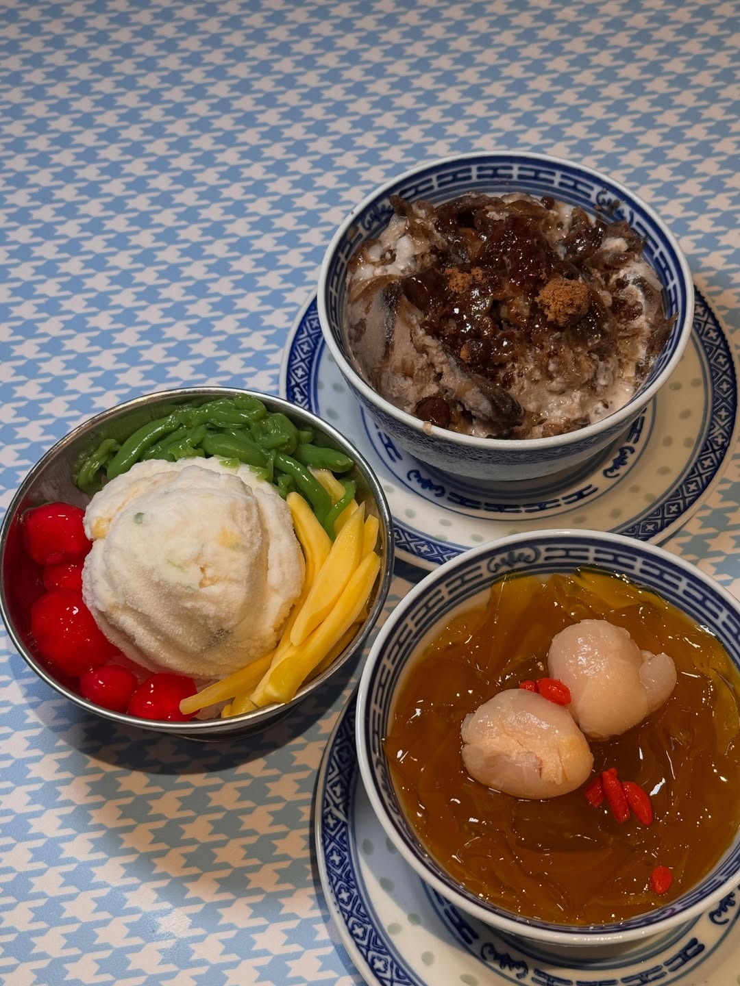 ท็อป - จรณ โสรัตน์