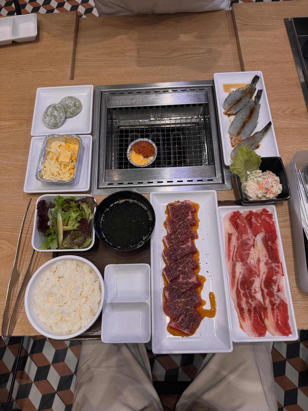 ท็อป - จรณ โสรัตน์