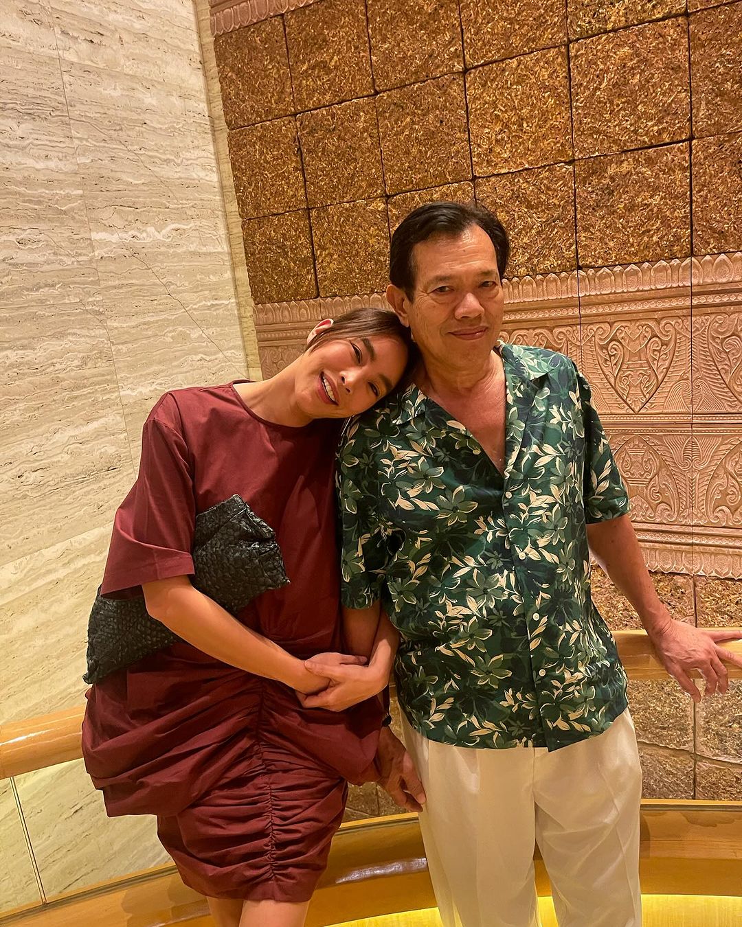 ตุ๊ก - ชนกวนันท์ รักชีพ
