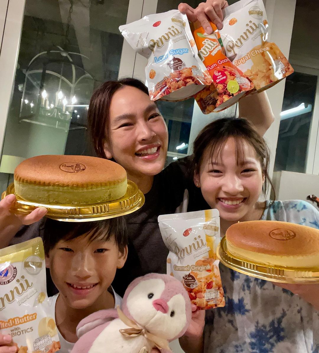 ตุ๊ก - ชนกวนันท์ รักชีพ