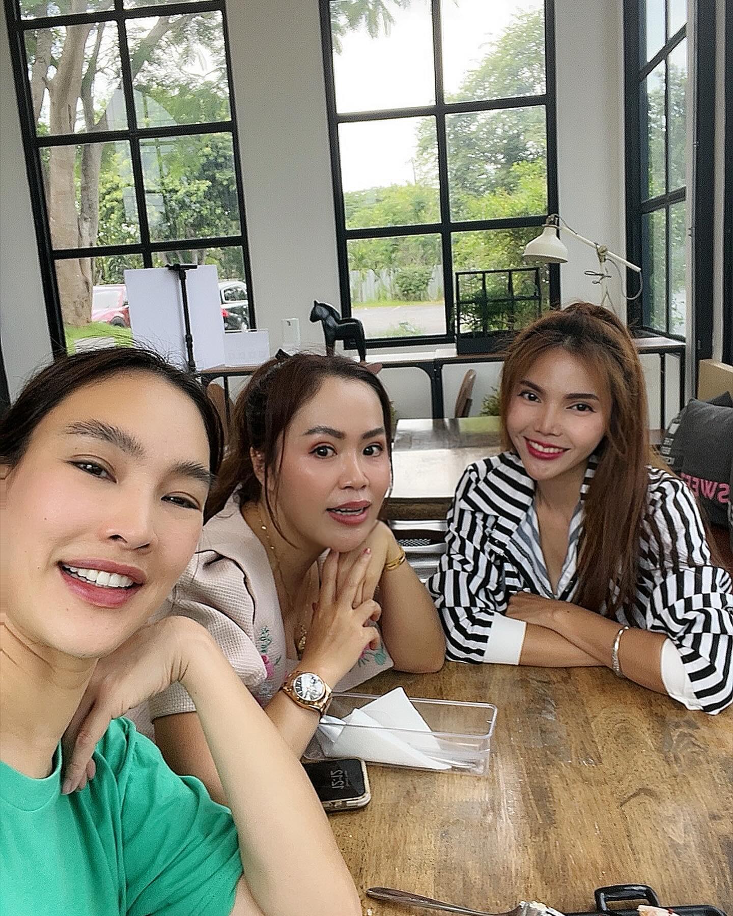 ตุ๊ก - ชนกวนันท์ รักชีพ