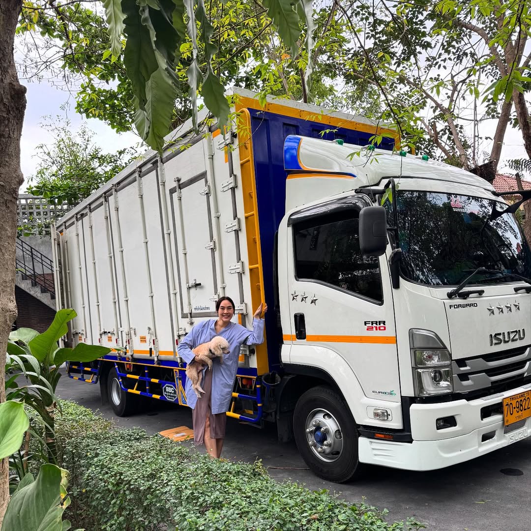 ตุ๊ก - ชนกวนันท์ รักชีพ