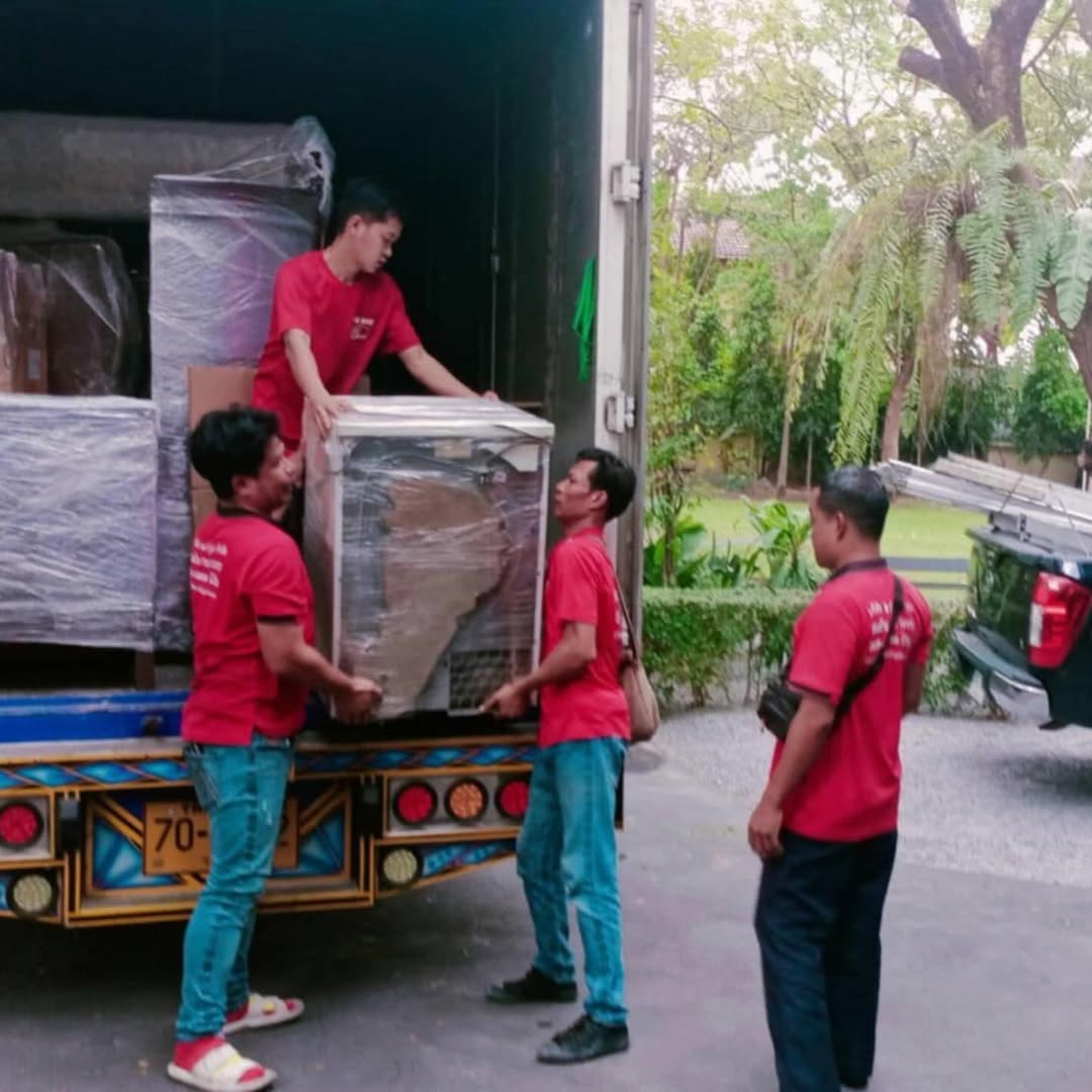 ตุ๊ก - ชนกวนันท์ รักชีพ