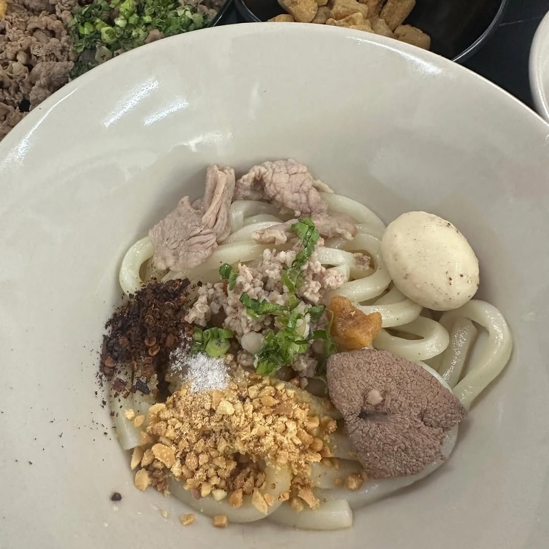 ตุ๊ก - ชนกวนันท์ รักชีพ