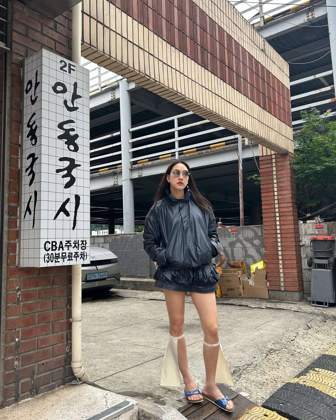 ตุ๊ก - ชนกวนันท์ รักชีพ
