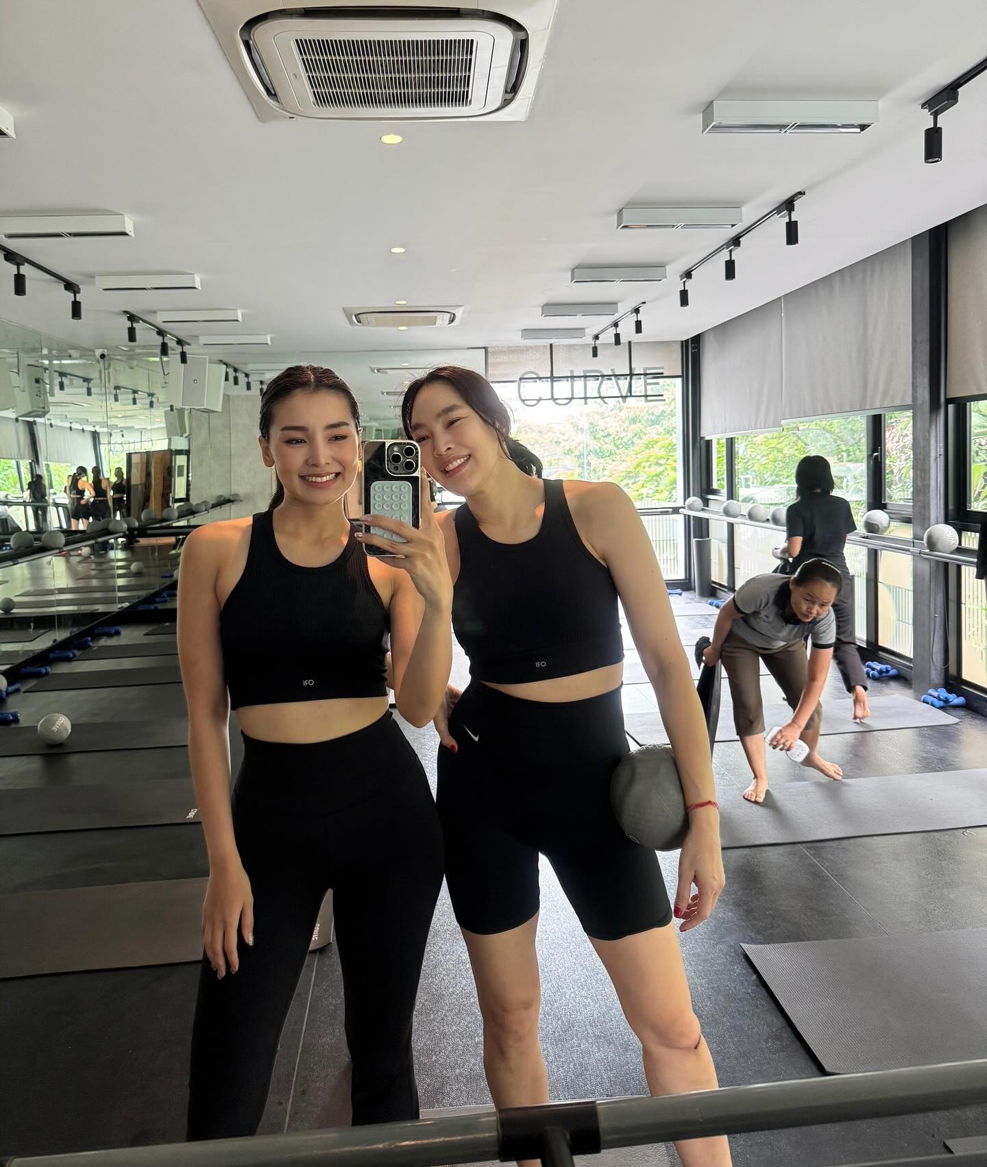 ตุ๊ก - ชนกวนันท์ รักชีพ