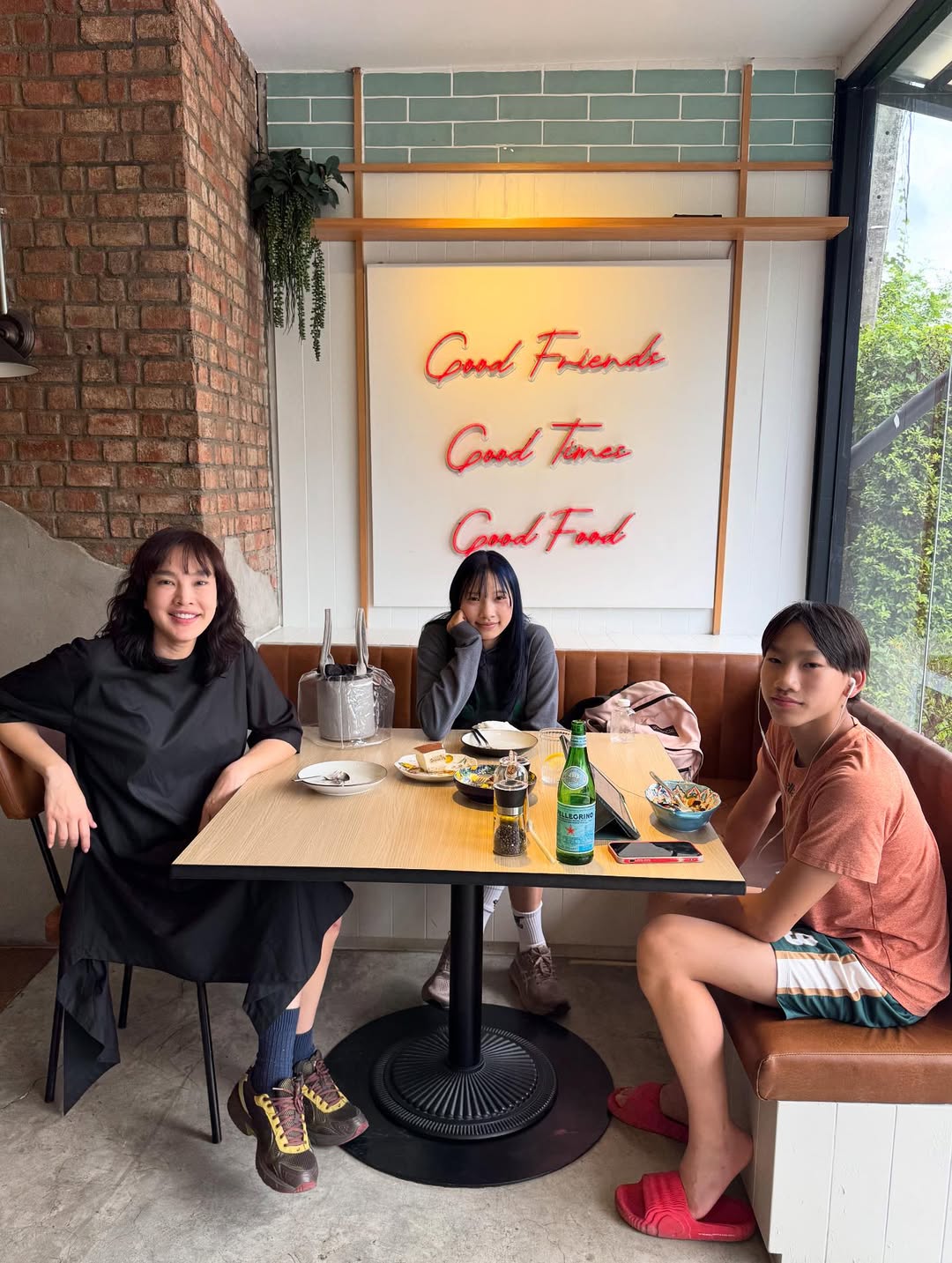 ตุ๊ก - ชนกวนันท์ รักชีพ