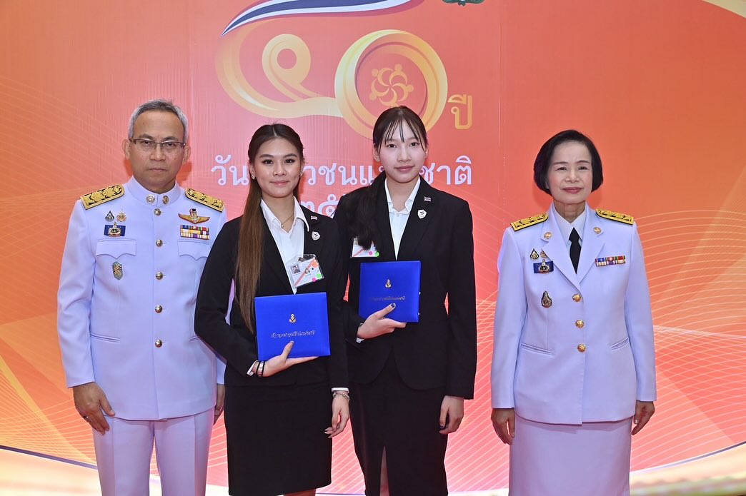 ตุ๊ก - ชนกวนันท์ รักชีพ