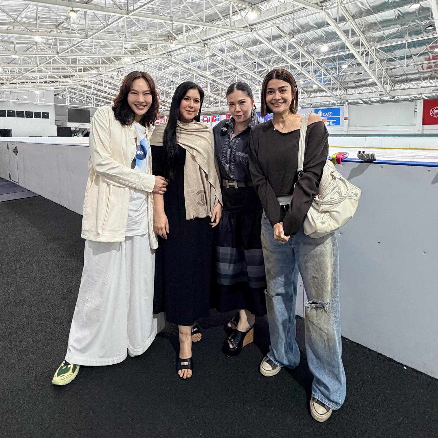 ตุ๊ก - ชนกวนันท์ รักชีพ