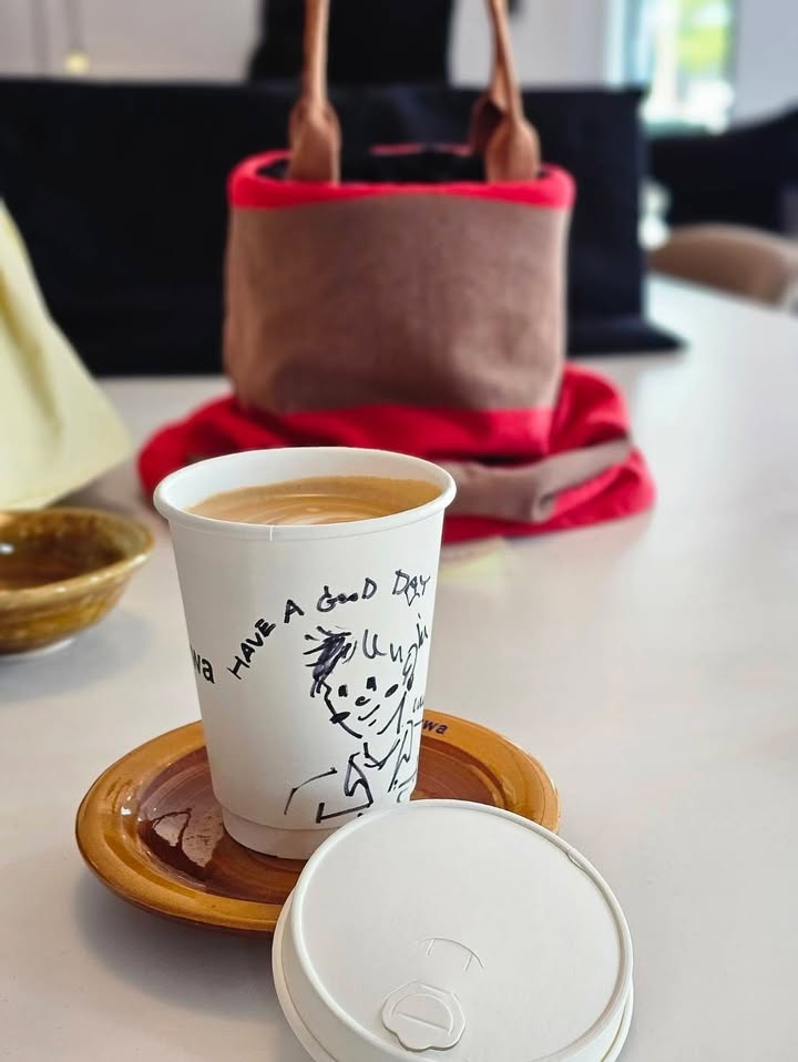 ตุ๊ก - ชนกวนันท์ รักชีพ