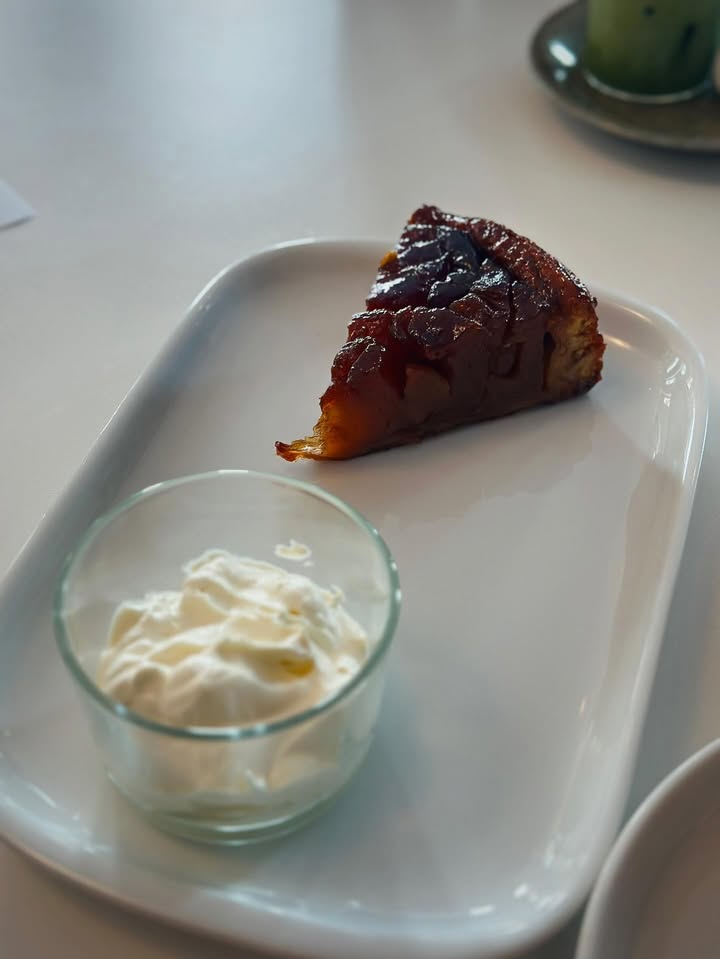 ตุ๊ก - ชนกวนันท์ รักชีพ