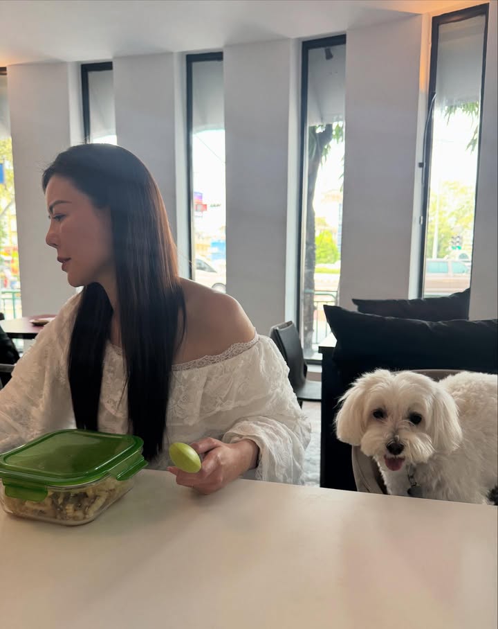 ตุ๊ก - ชนกวนันท์ รักชีพ