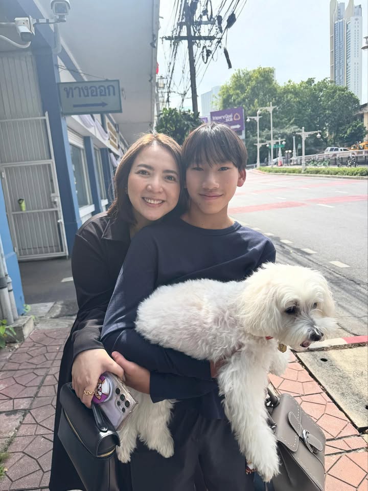 ตุ๊ก - ชนกวนันท์ รักชีพ