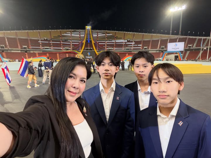 ตุ๊ก - ชนกวนันท์ รักชีพ