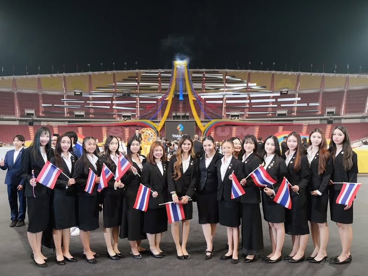 ตุ๊ก - ชนกวนันท์ รักชีพ